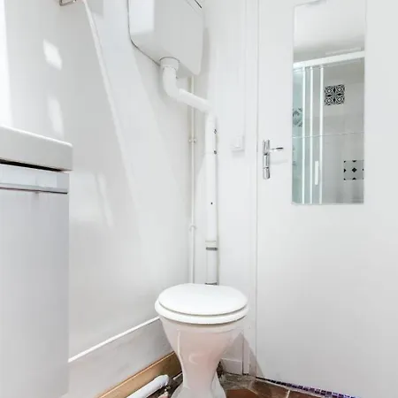 Beautiful & Bright Studio In The Heart Of Paris Appartamento